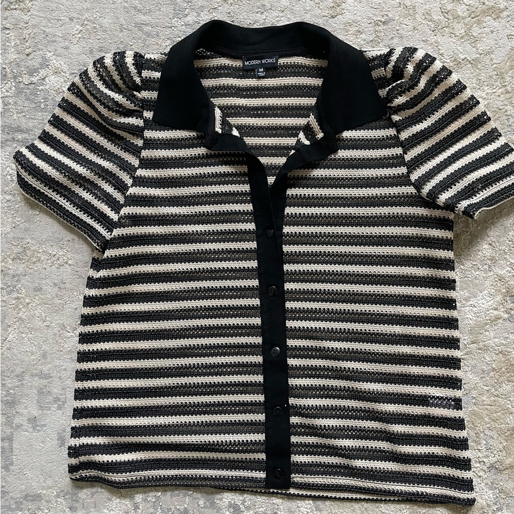 Breezy striped colored buttondown